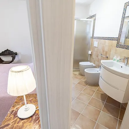 Il Rifugio Centro Storico Confortevole Posto Auto Tatil Evi *