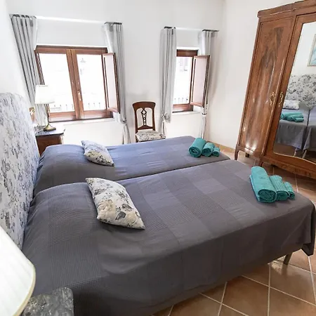 Vakantiehuis Il Rifugio Centro Storico Confortevole Posto Auto *
