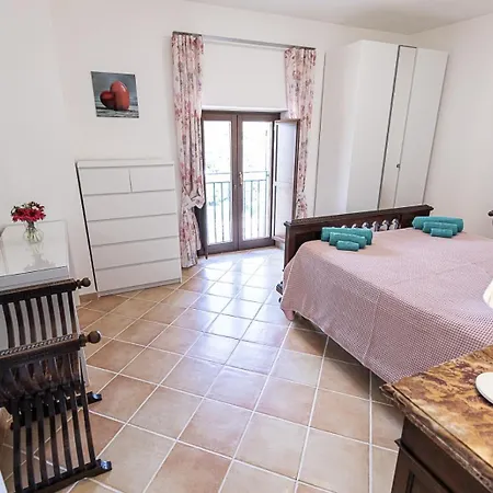 Vakantiehuis Il Rifugio Centro Storico Confortevole Posto Auto Nocera Umbra